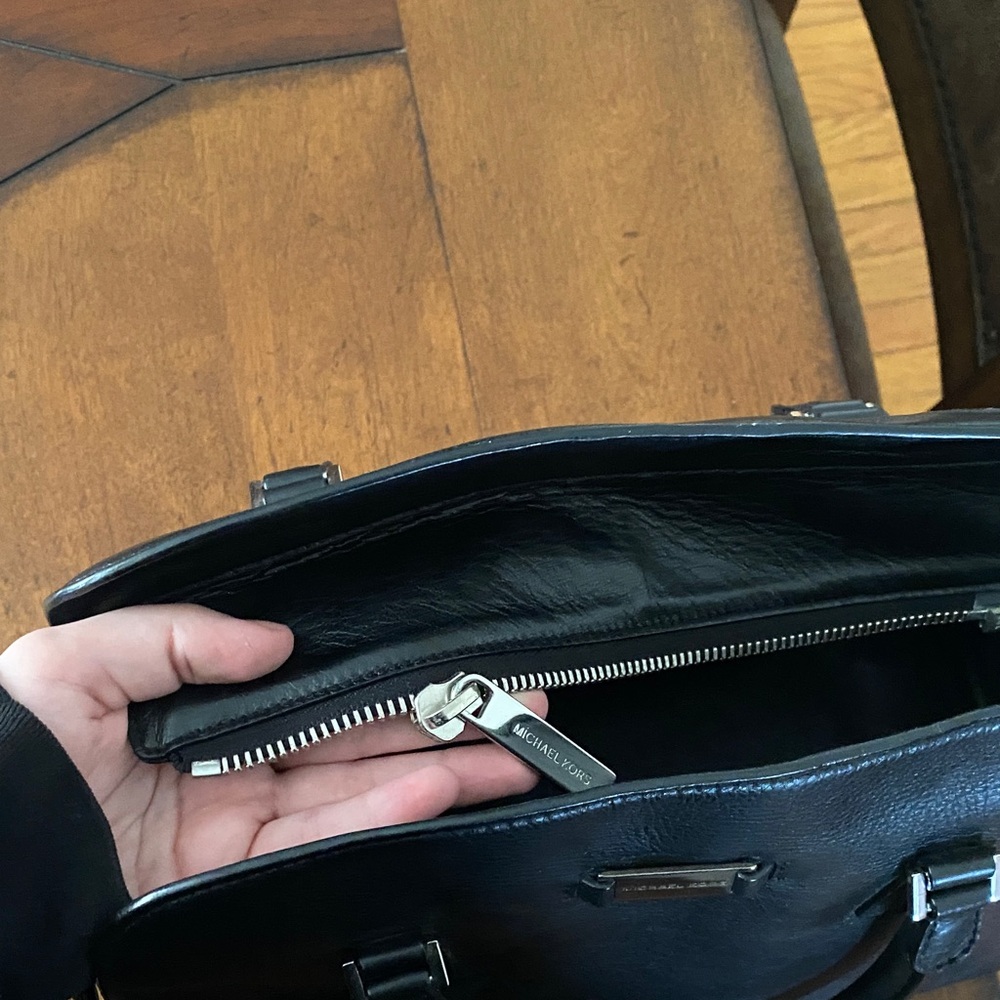Black Michael Kors Leather Handbag - Picture 7 of 12